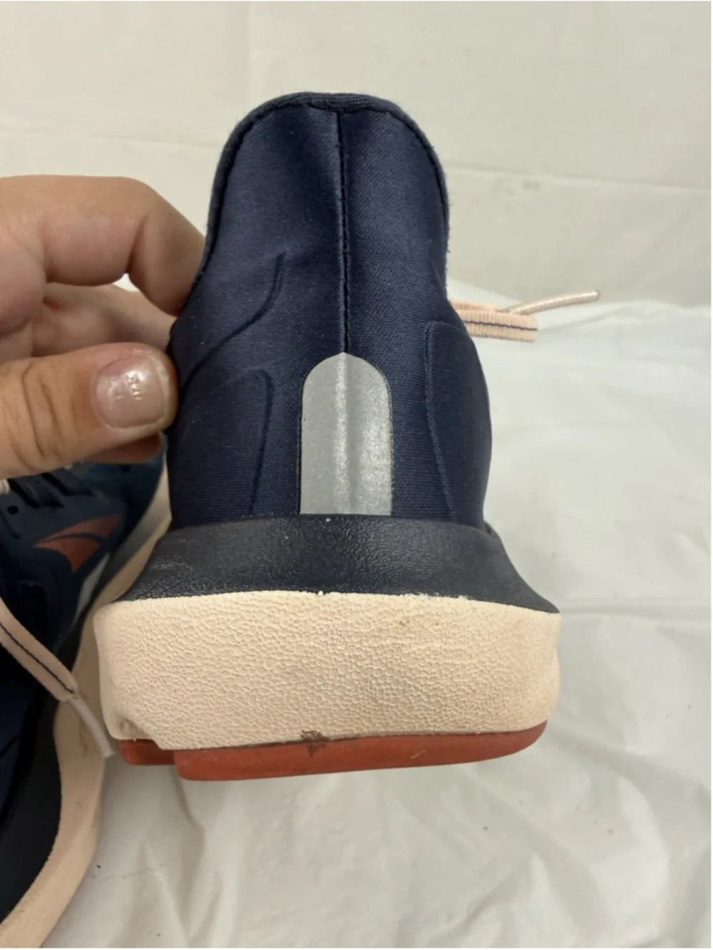 Altra Provision 6 Women's Size 7.5 Shaped Running Shoe ‘Navy/Peach’ AL0A5488445